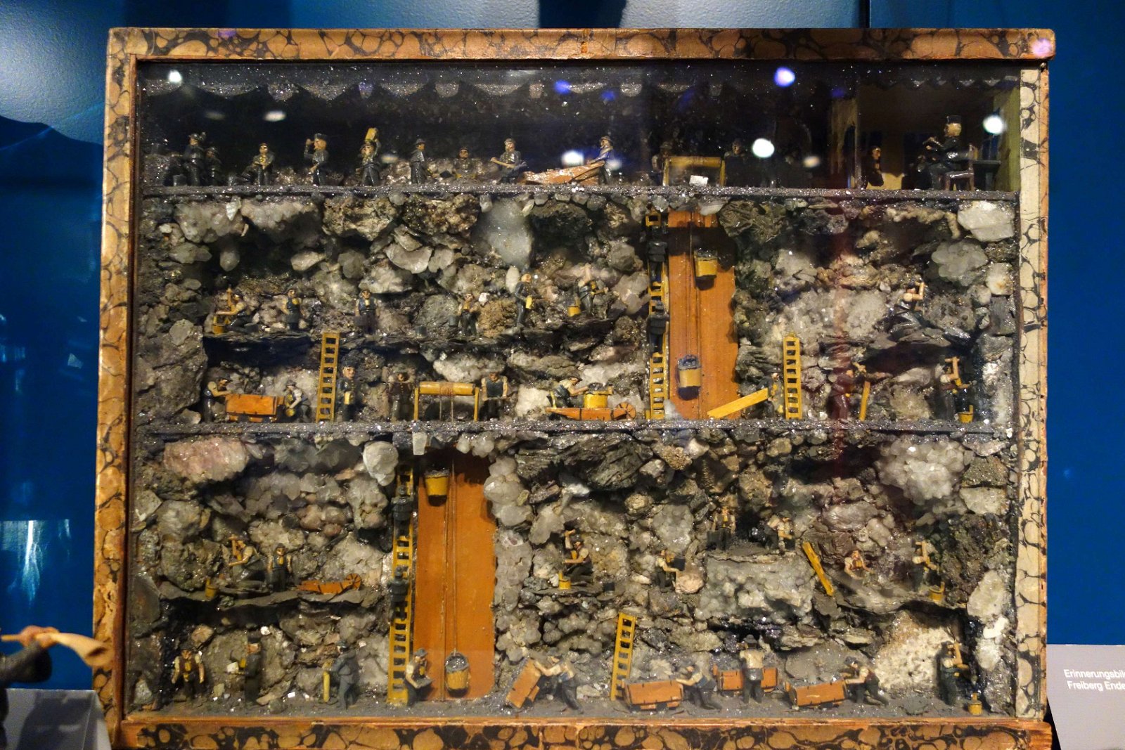 Museum für Sächsische Volkskunst mit Puppentheatersammlung