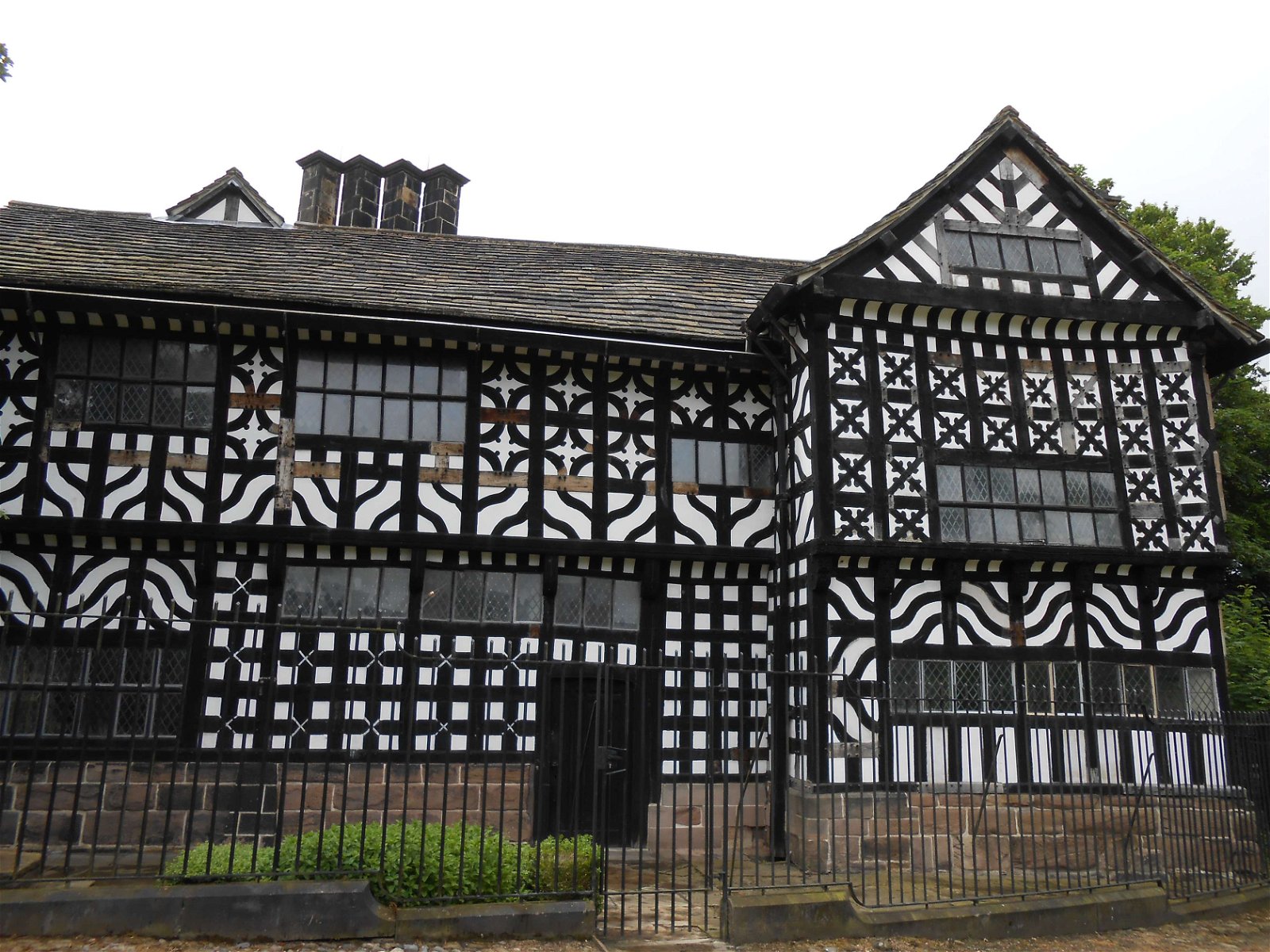 Hall i' th' Wood Museum