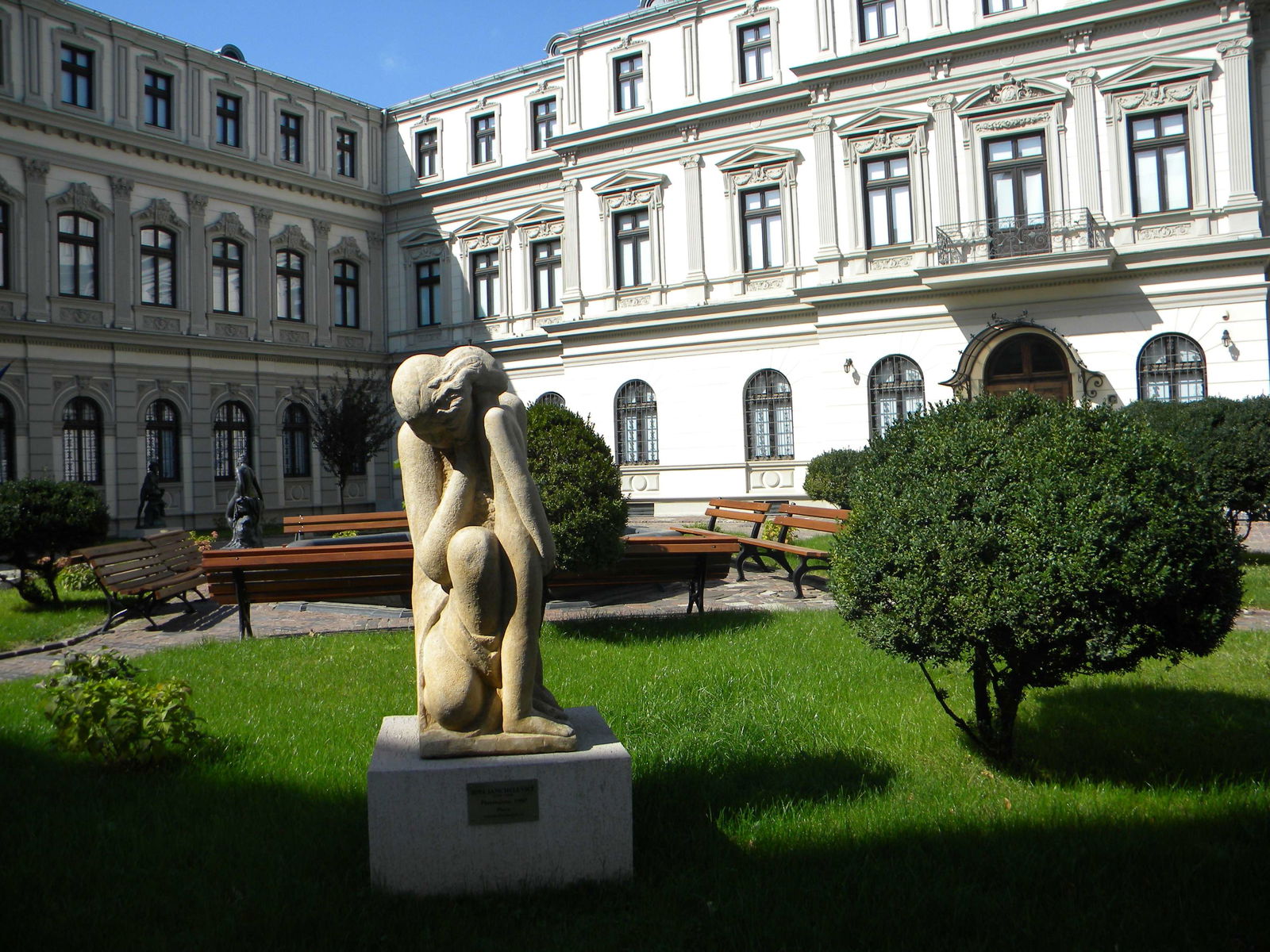 The Art Collections Museum