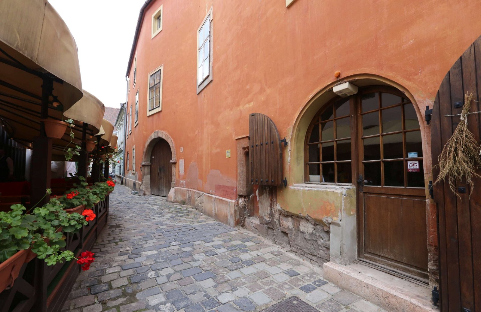 Golden Eagle Pharmacy Museum