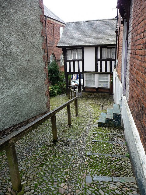 House on Crutches Museum