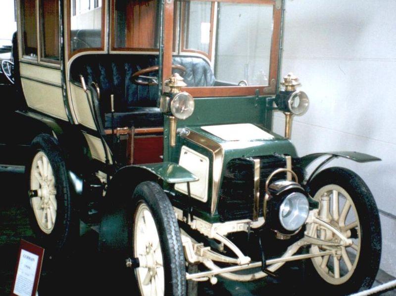 Mahymobiles Automobile Museum