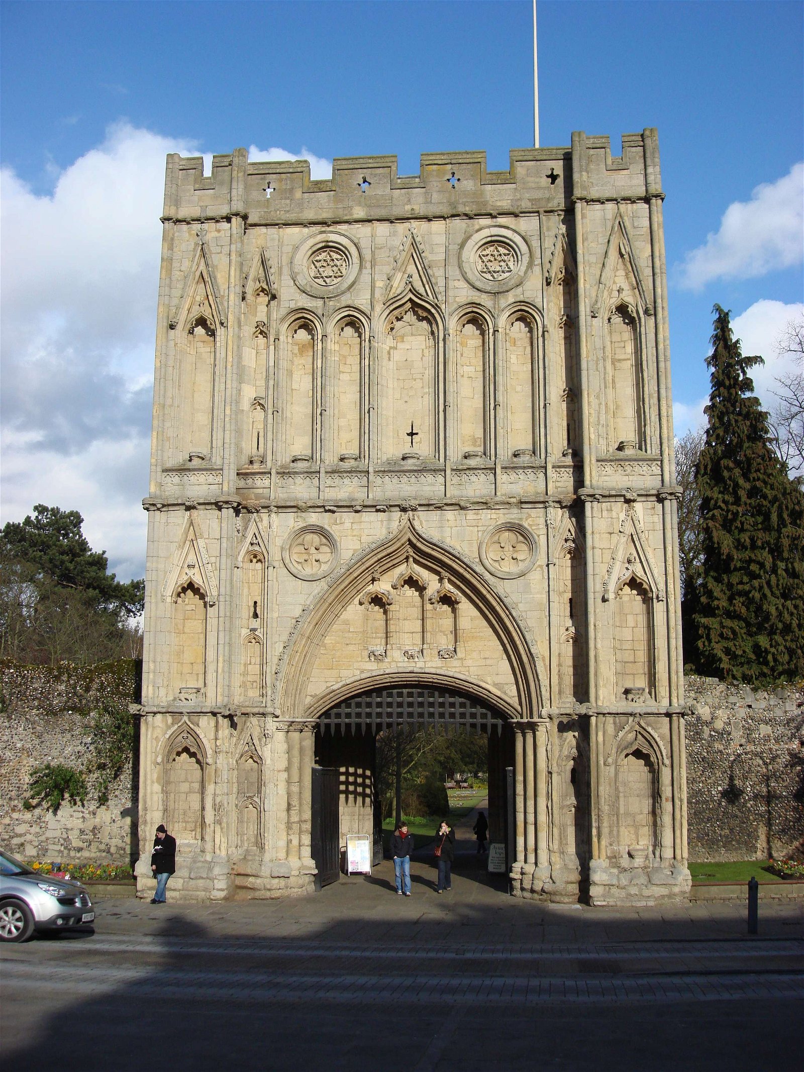 Bury St Edmunds Abbey (Bury Saint Edmunds) - Visitor Information & Reviews