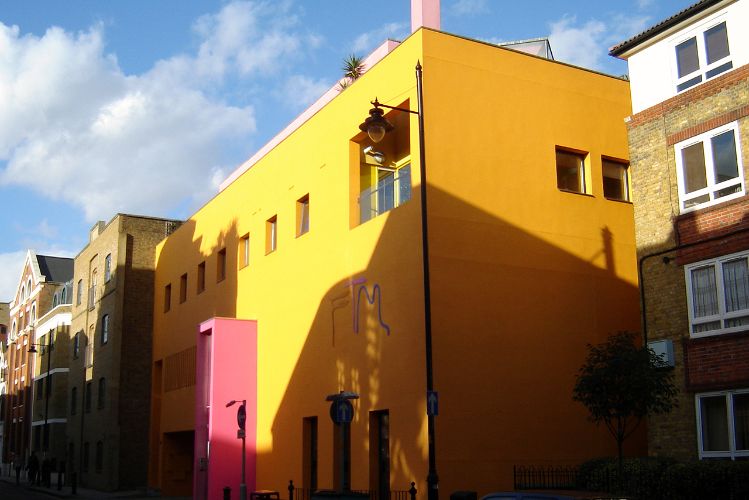 Fashion and Textile Museum