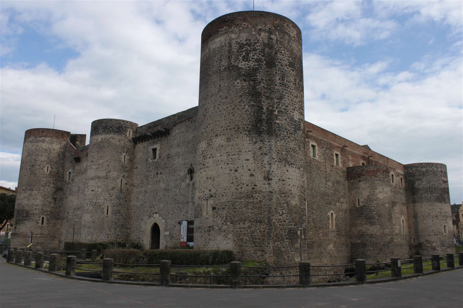Castello Ursino & Museo Civico