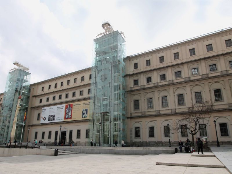 Queen Sofia Arts Center (Museo Nacional Centro de Arte Reina Sofia)