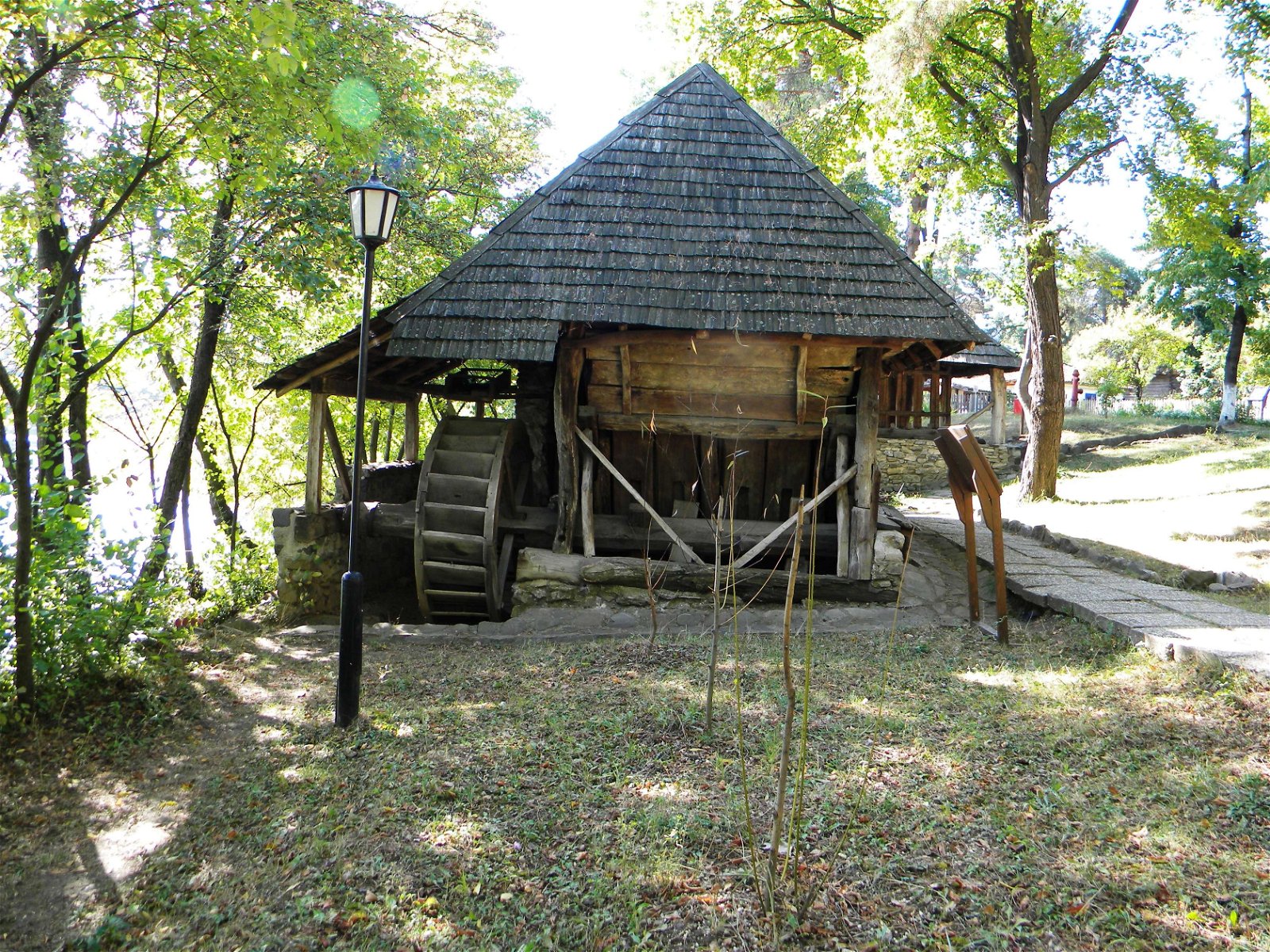 Village Museum (Muzeul Satului)