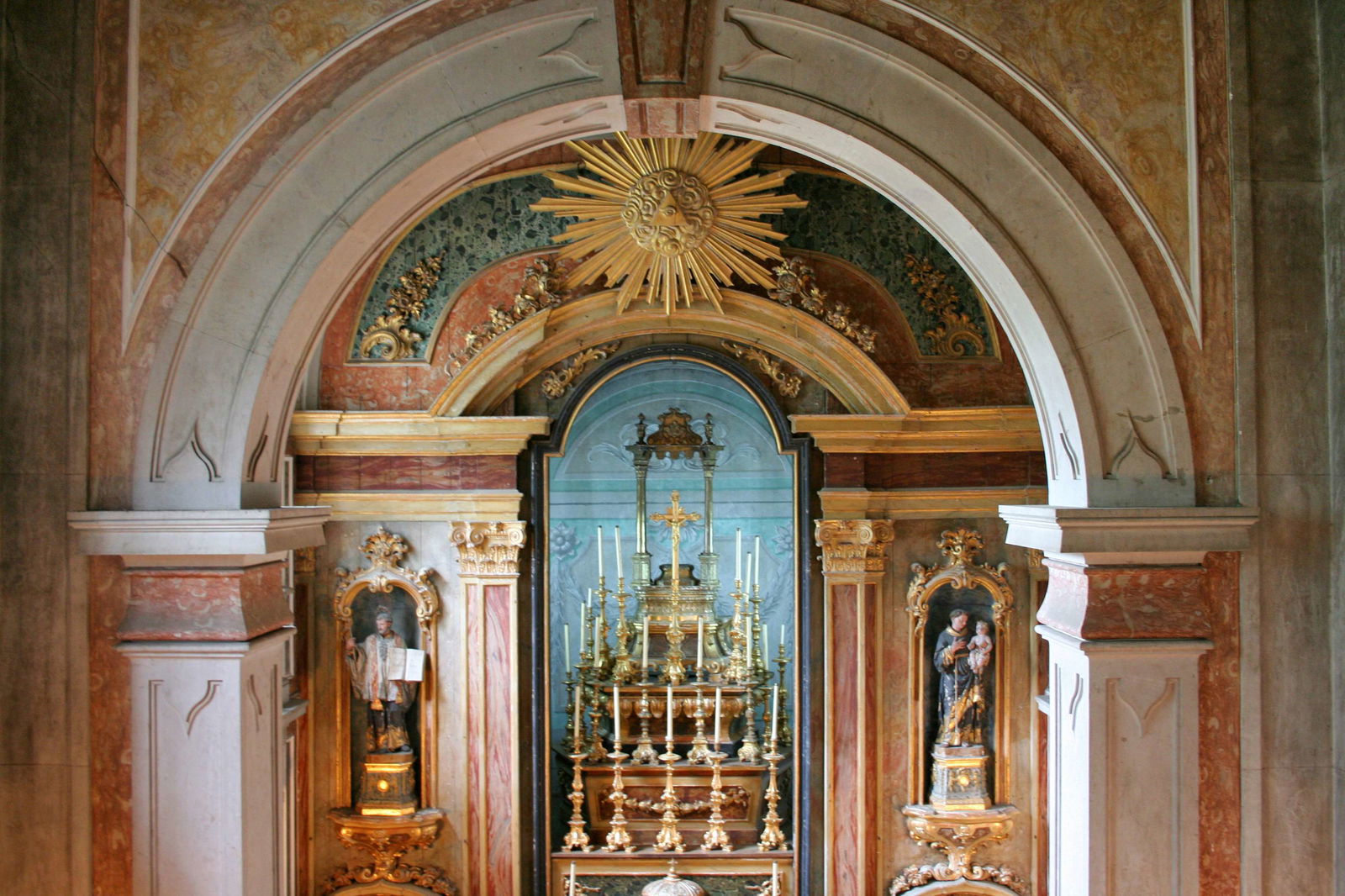 National Museum of Costume and Fashion