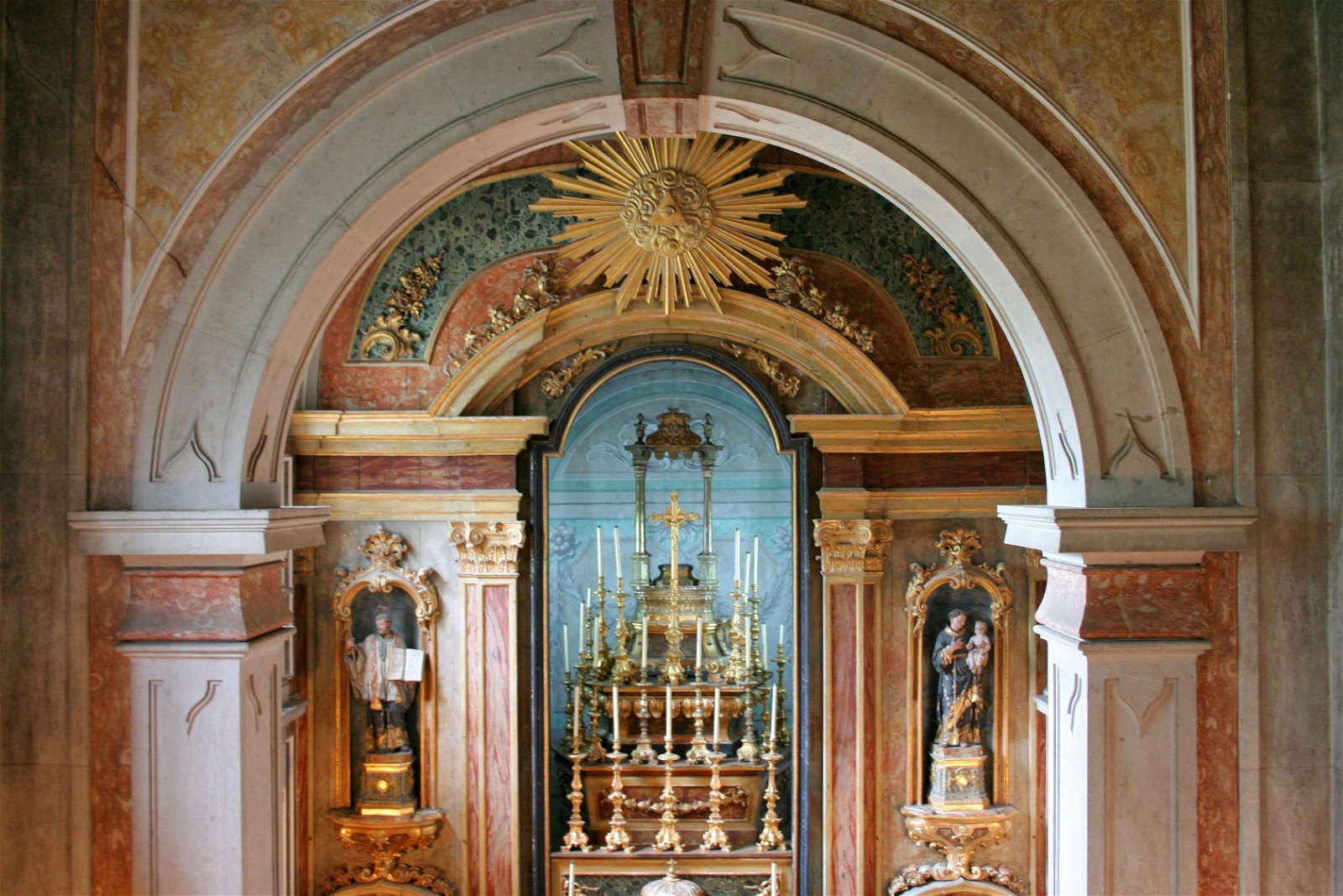 National Museum of Costume and Fashion