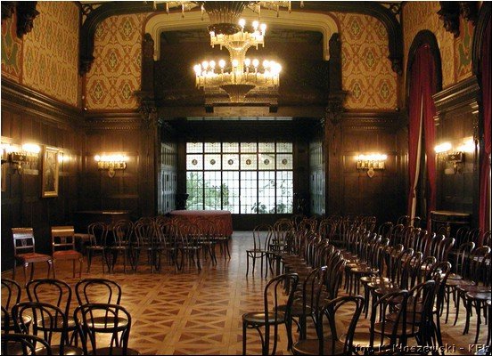 Herbst Palace Museum