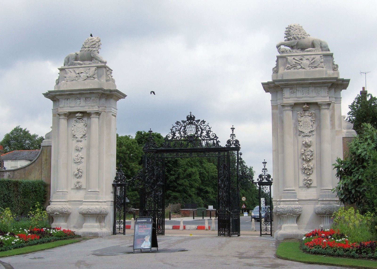 Hampton Court Palace