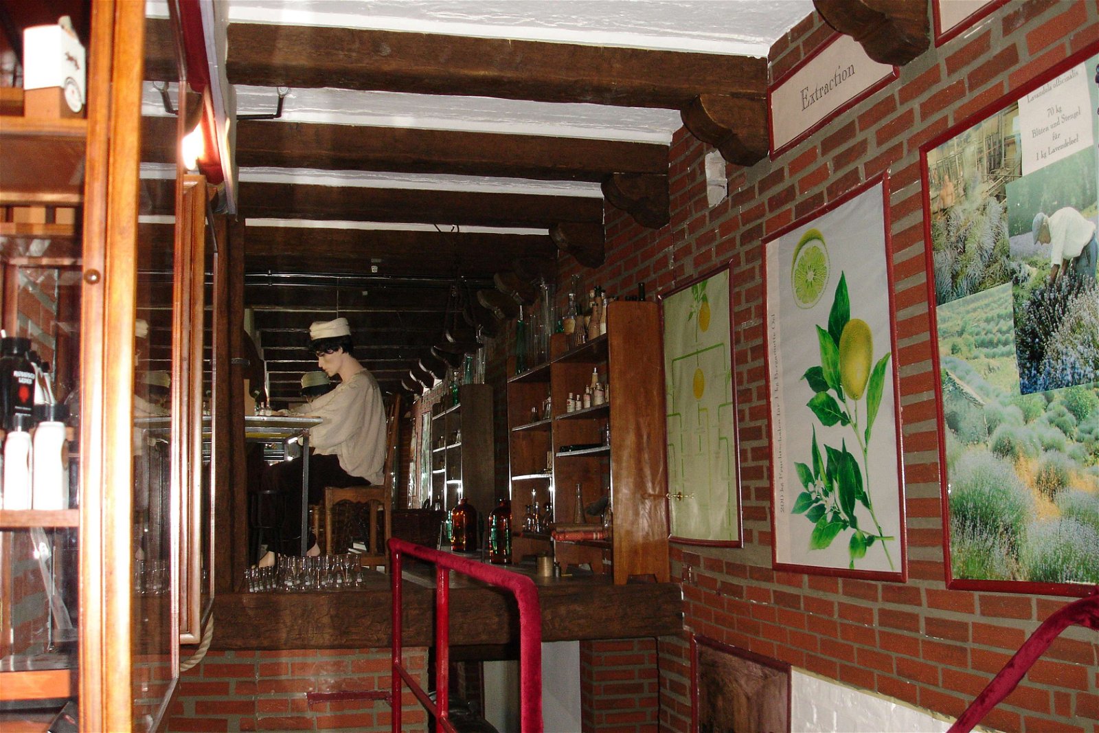 Fragrance Museum Farina-House