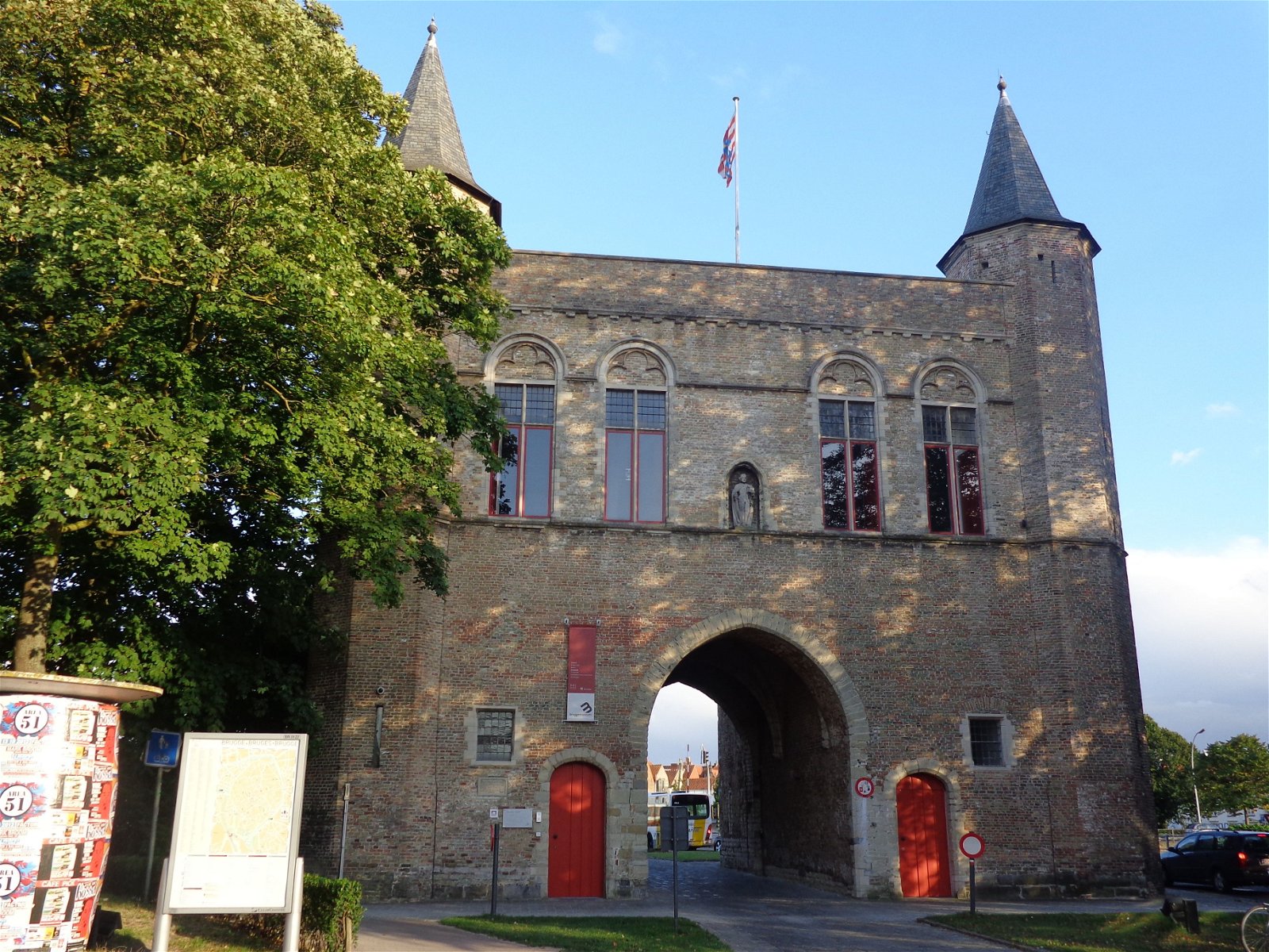 Gentpoort (Bruges) - Visitor Information & Reviews