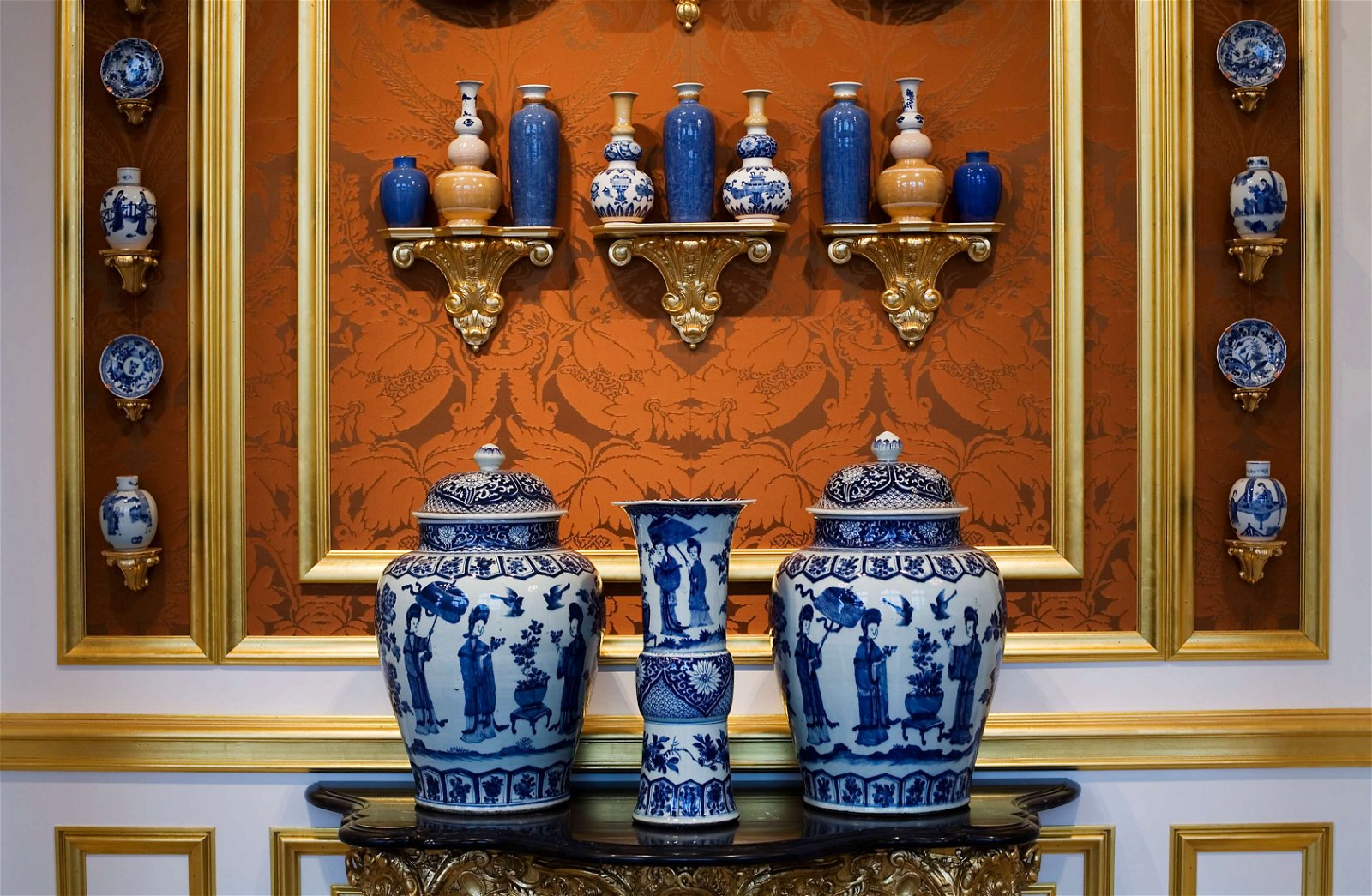 The Royal Porcelain Collection