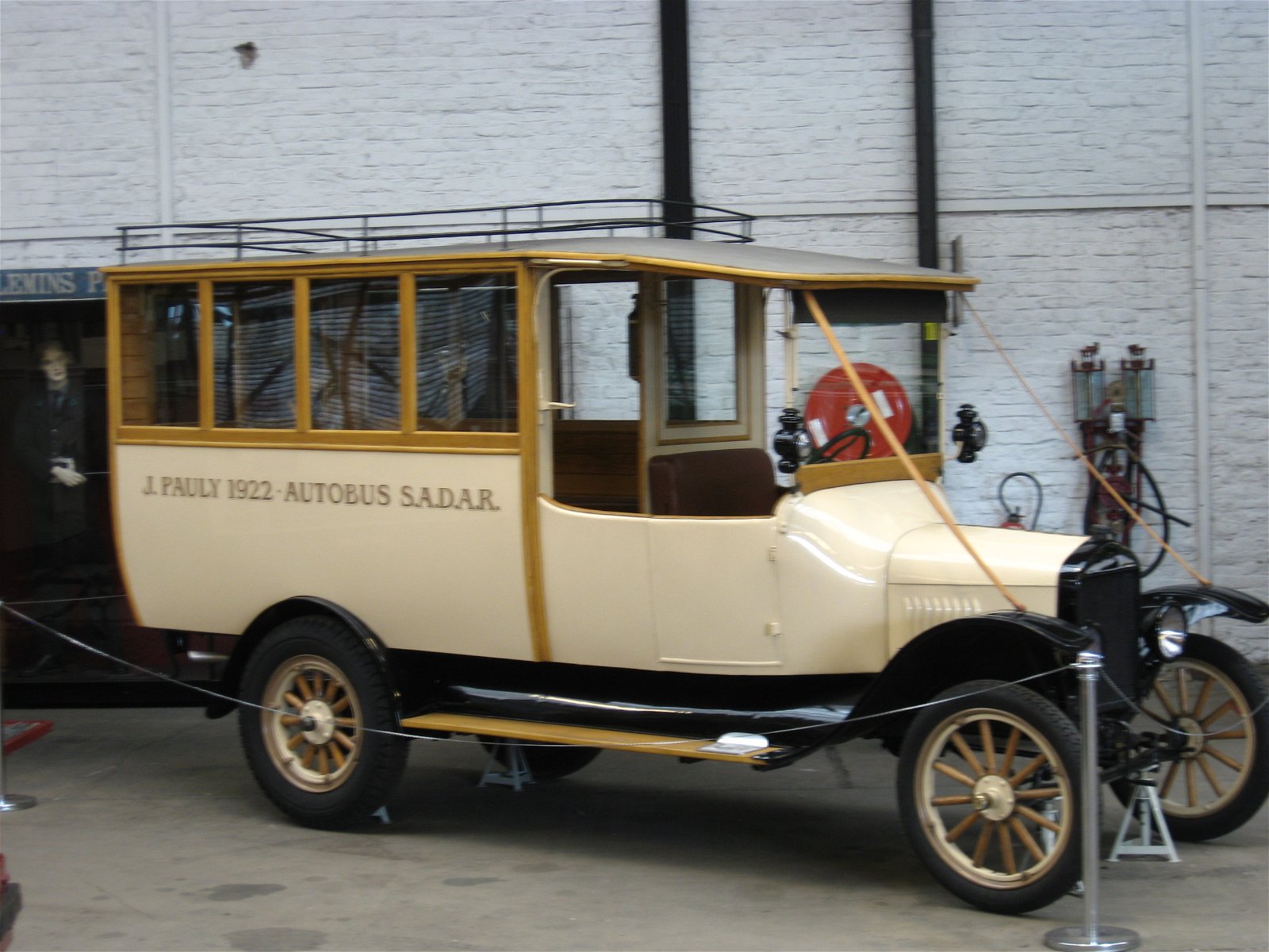 Museum Voor Het Openbaar Vervoer Van Wallonië (Luik ...