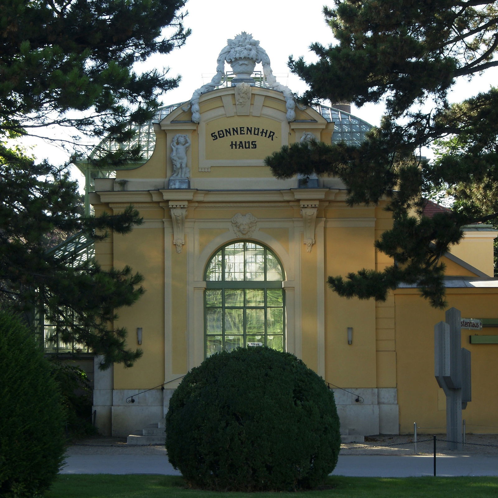Schönbrunn Desert House