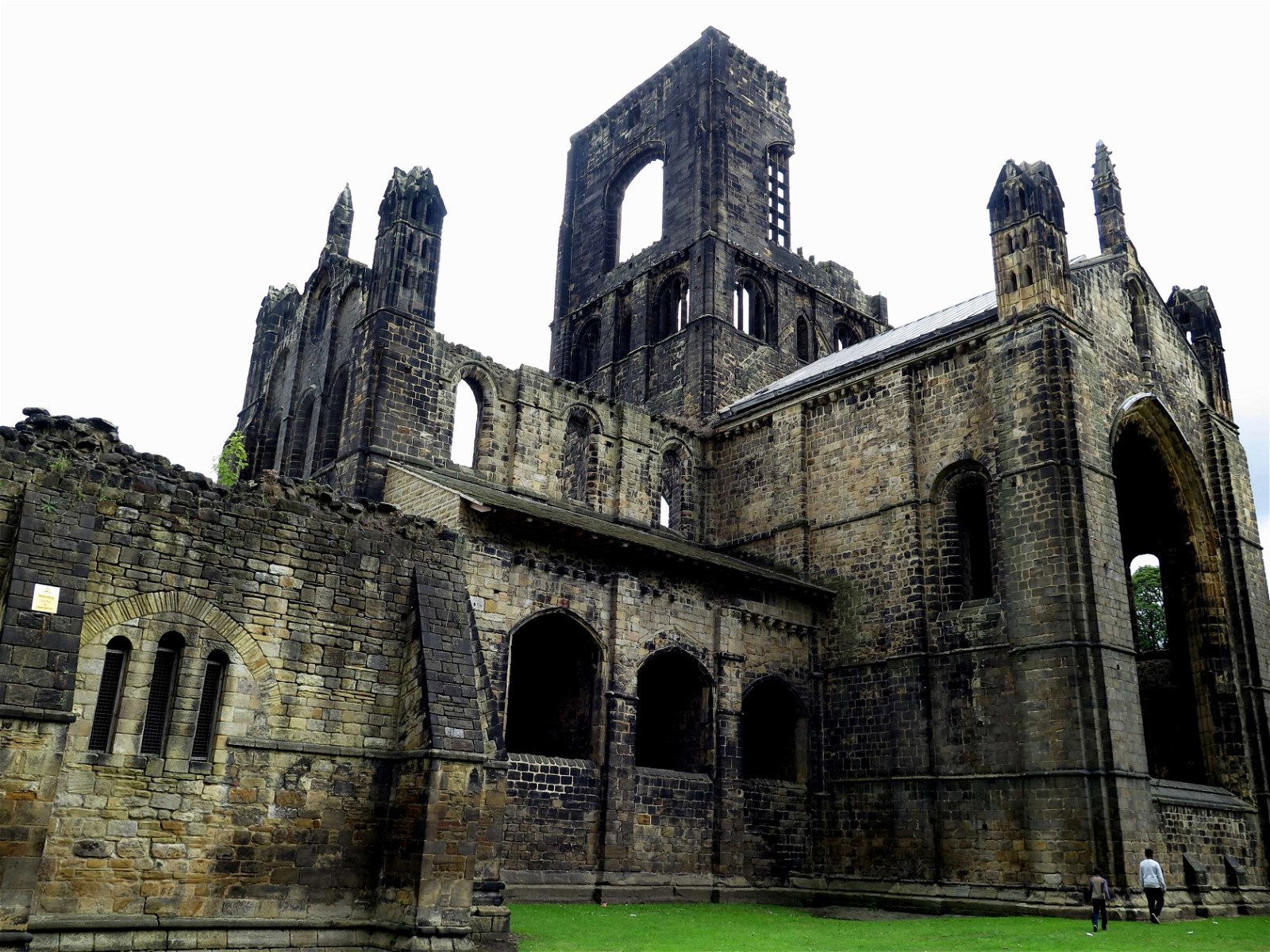 Kirkstall Abbey (Leeds) - Visitor Information & Reviews