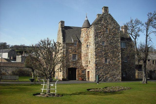 Mary Queen of Scots' House and Visitor Centre