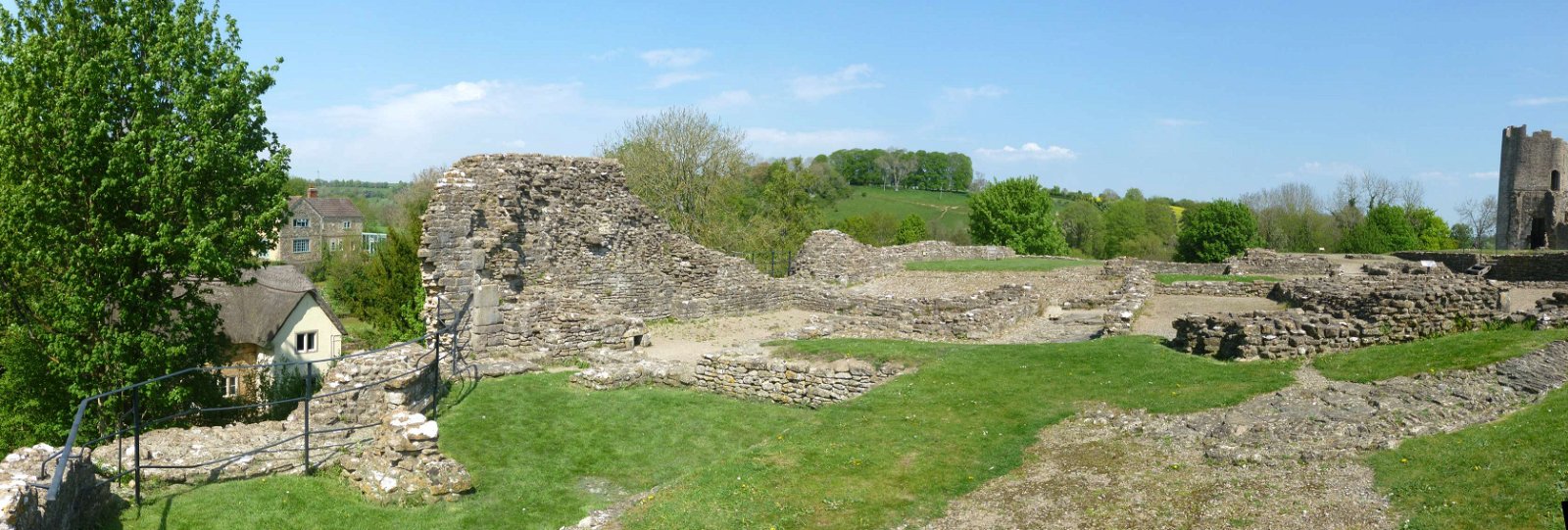 Farleigh Hungerford Castle