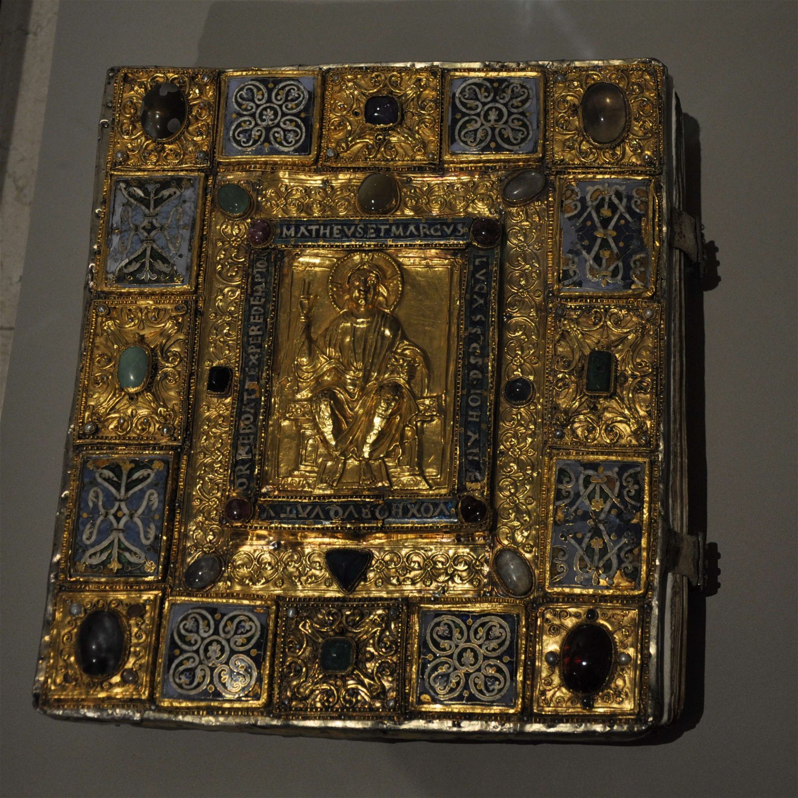 Victoria and Albert Museum