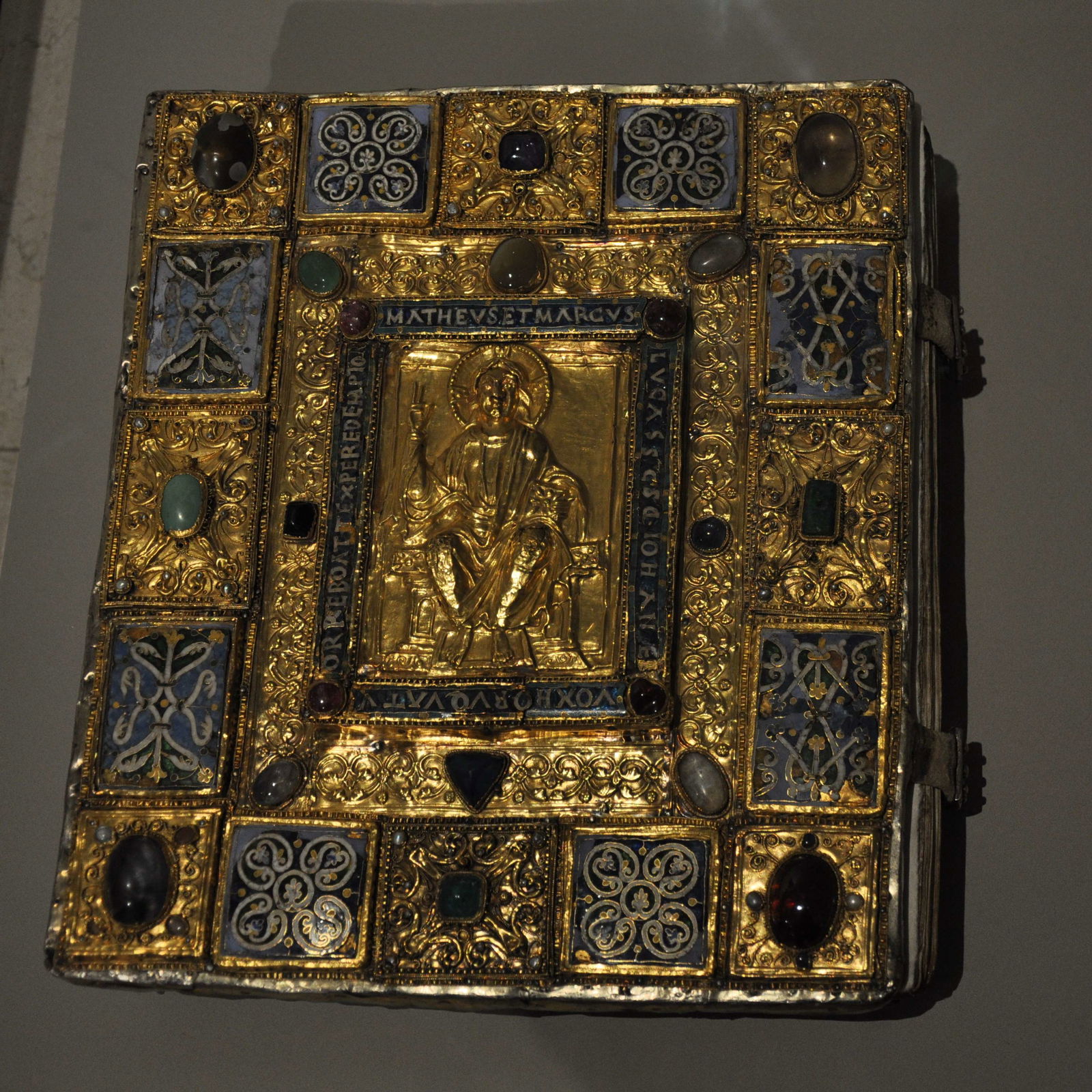 Victoria and Albert Museum