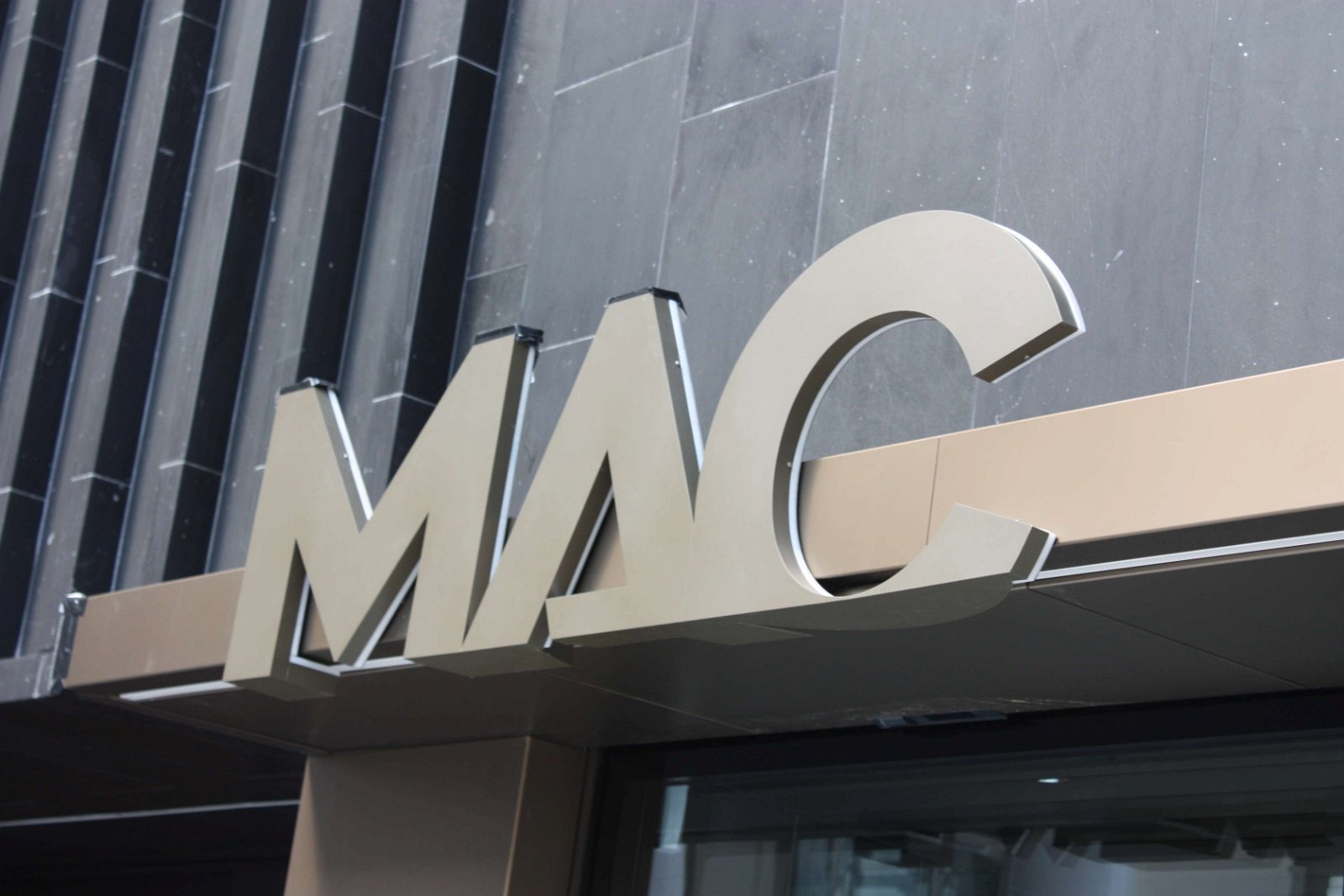 Metropolitan Arts Centre