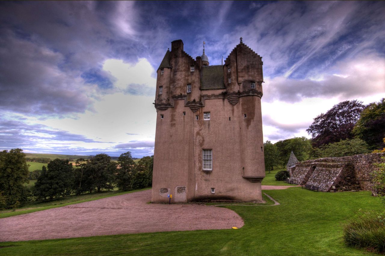 Craigievar Castle (Alford) - Visitor Information & Reviews