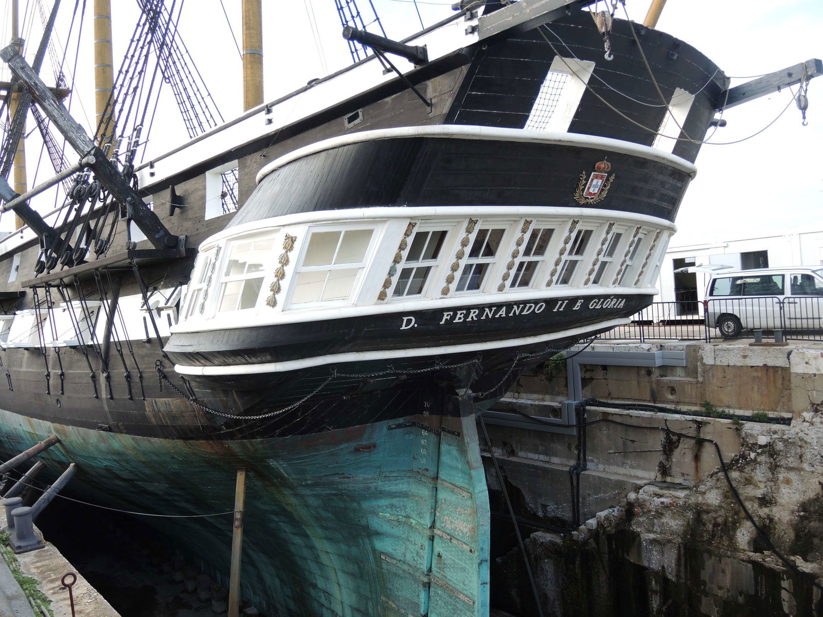 Dom Fernando II e Glória