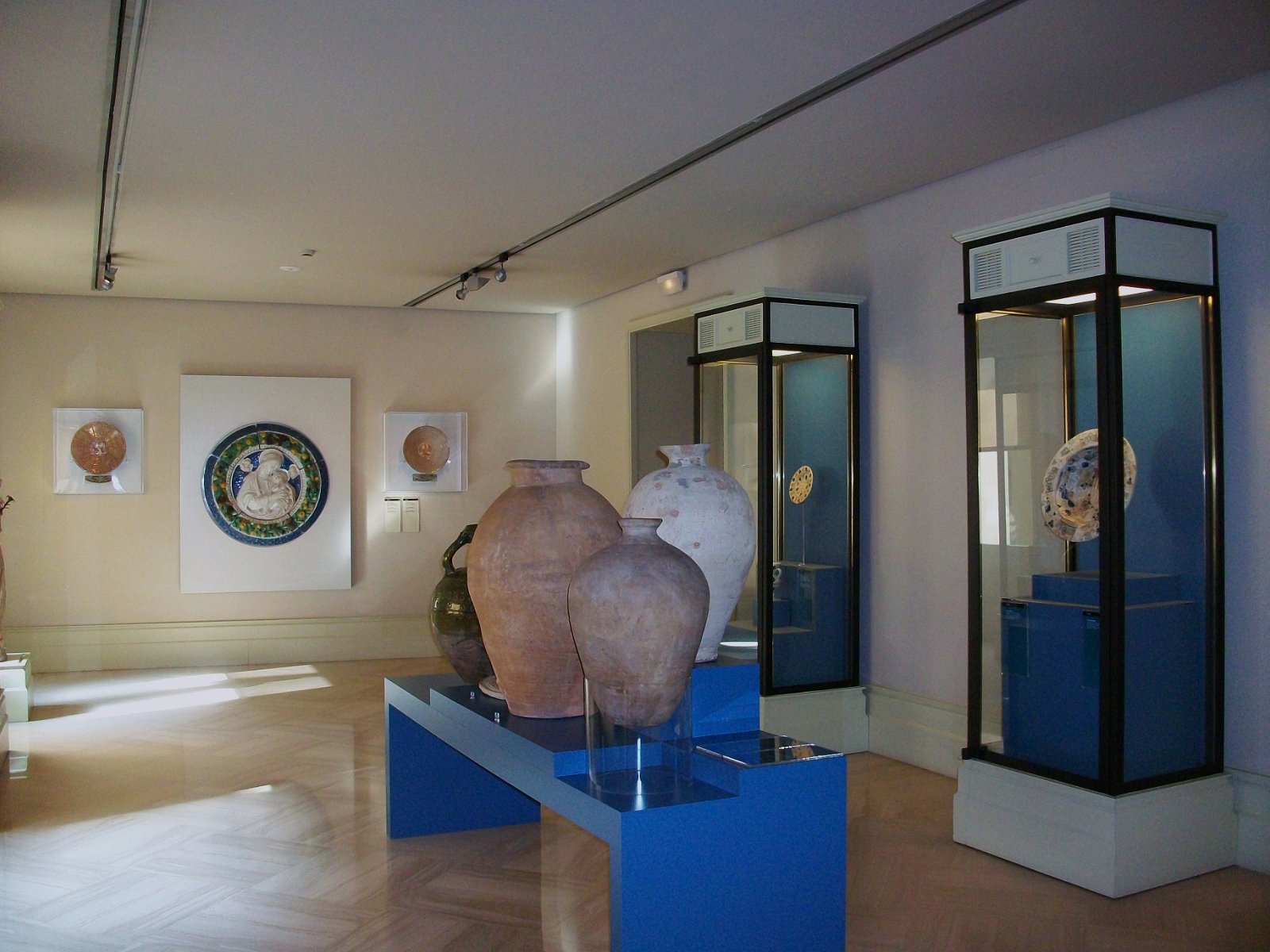 National Museum of Ceramics and Decorative Arts González Martí