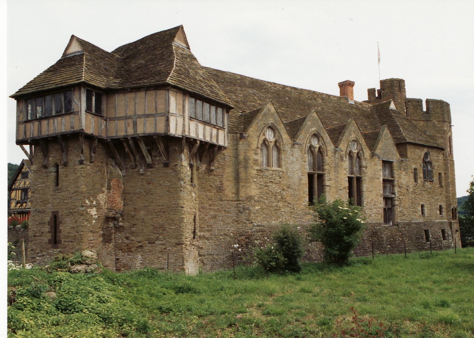Stokesay Castle