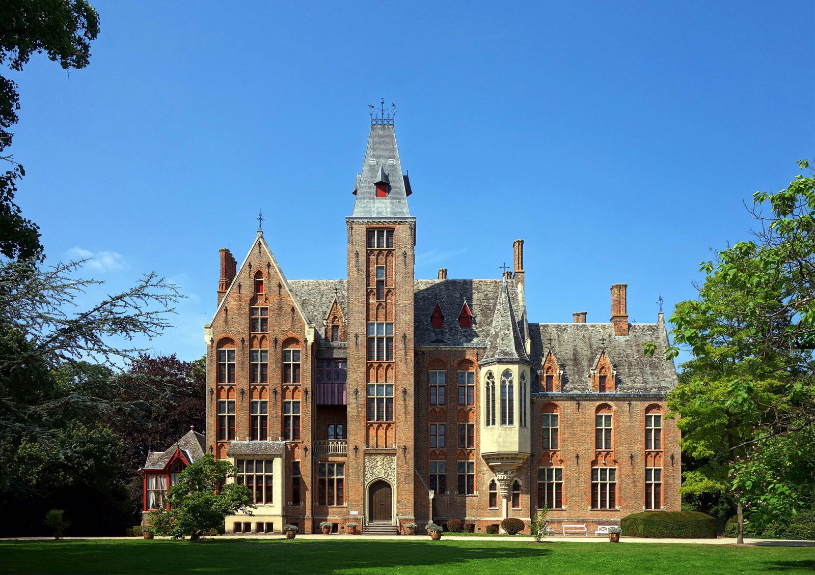 Kasteelmuseum van Loppem