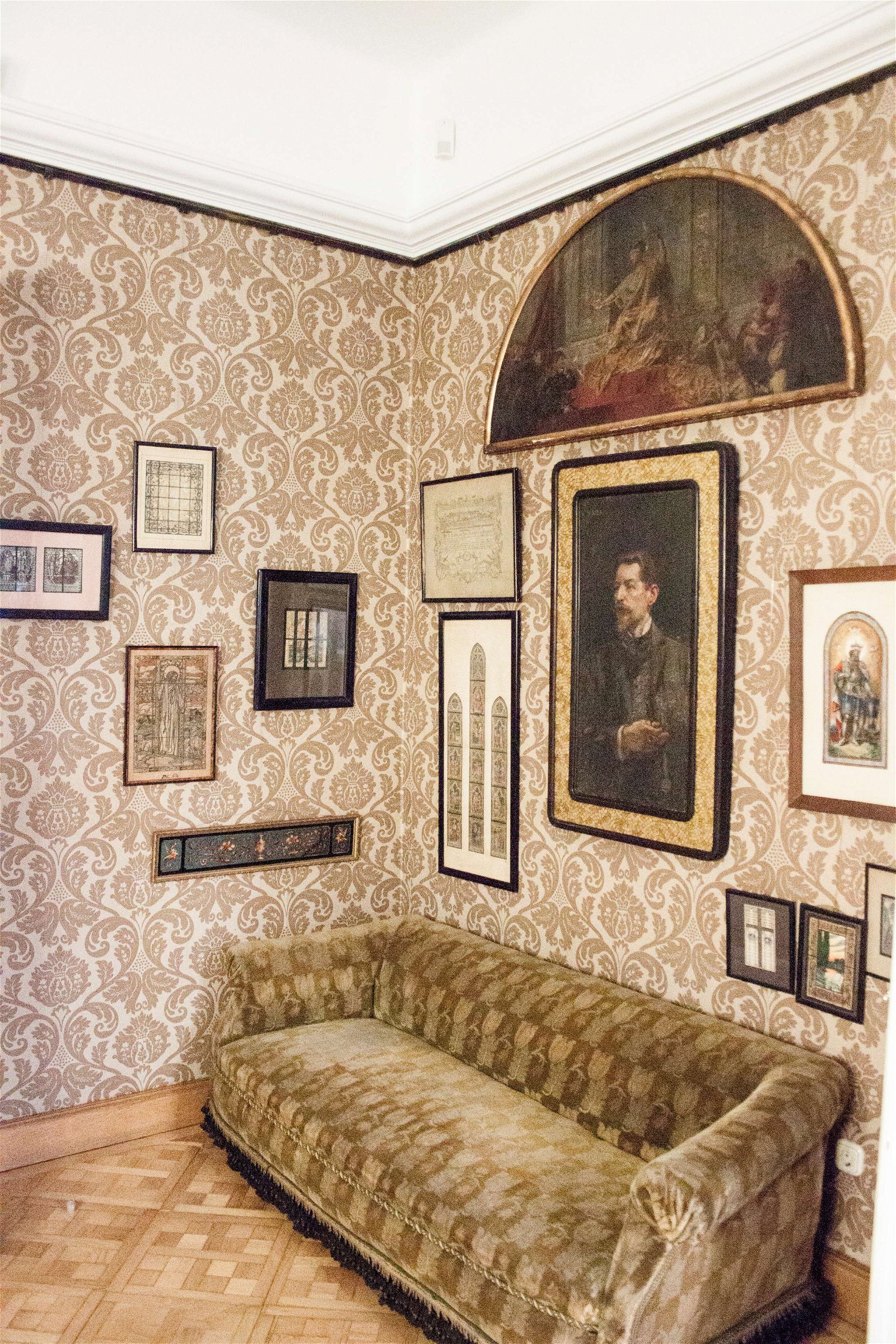 Roth Miksa Memorial House