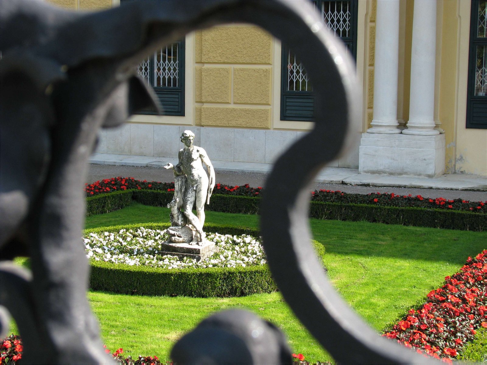 Schonbrunner Gardens