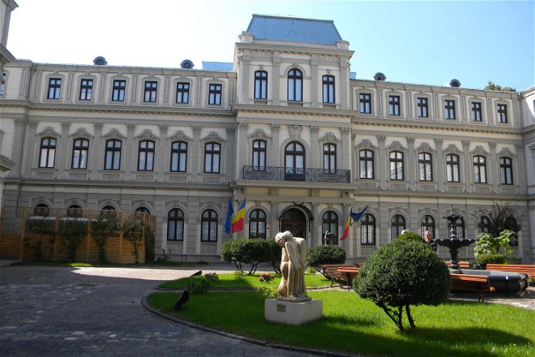 The Art Collections Museum