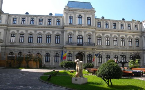 The Art Collections Museum