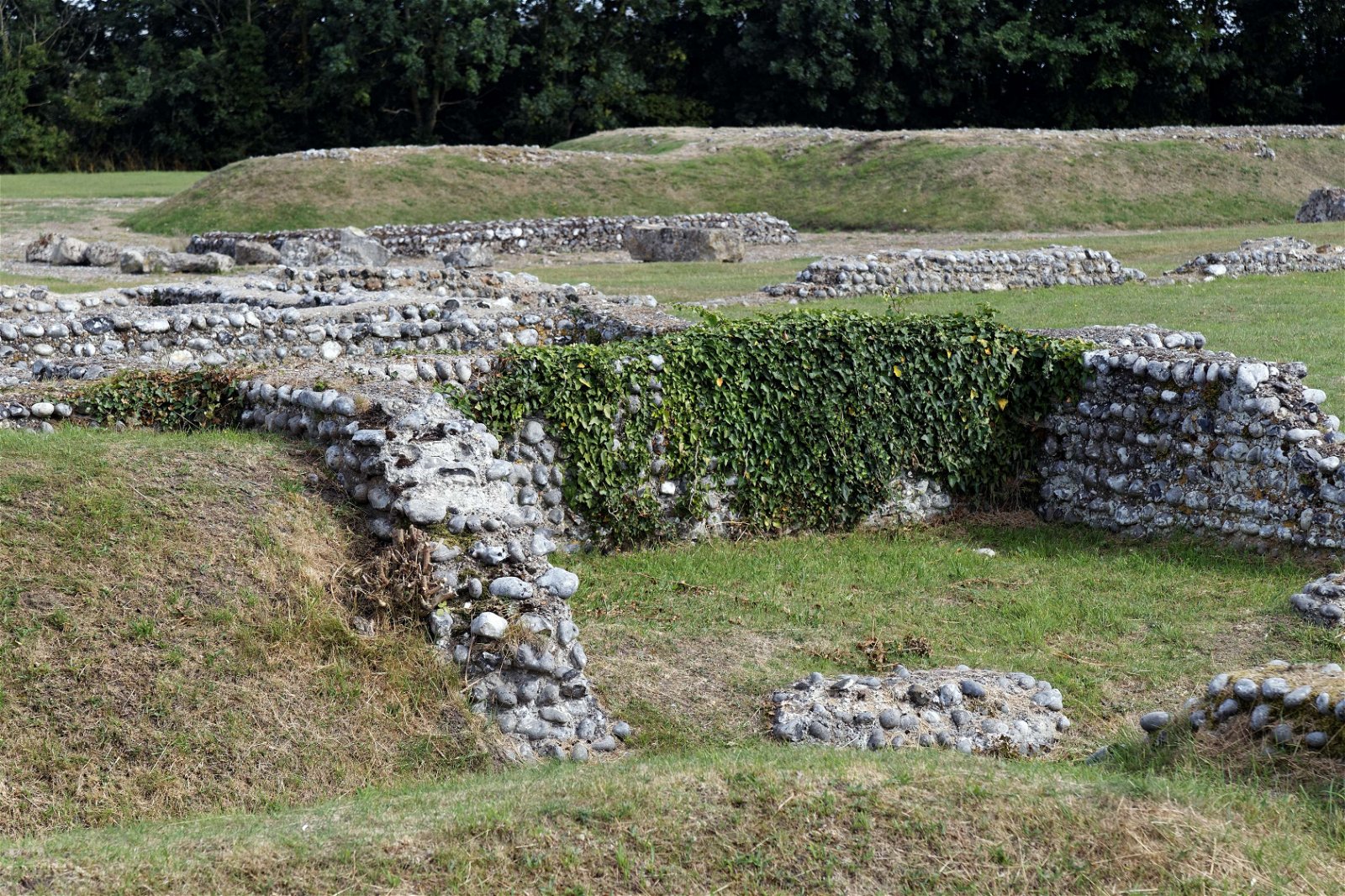 Richborough Roman Fort and Amphitheatre