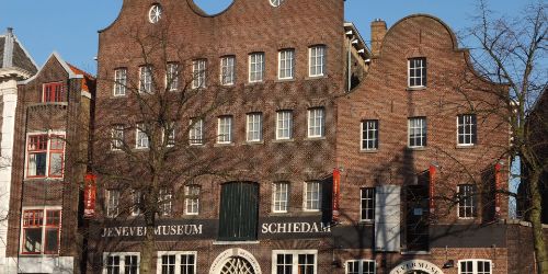 1001 Jeneveretiketten