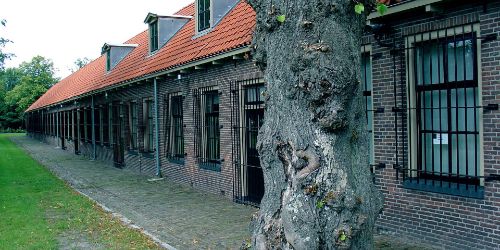 Rust Roest! - Werken is leven! Arbeid is Zegen!