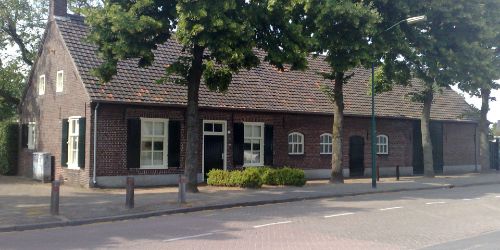 Van gesponnen draad tot hedendaags gewaad