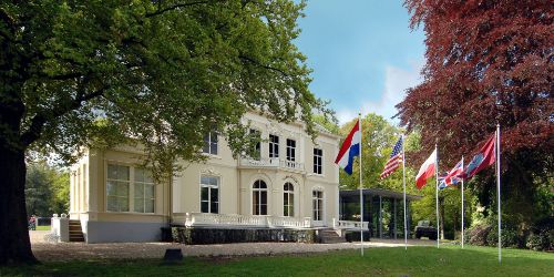 Van Huis en Haard - Airborne Memories