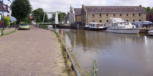 Zuivelhistorie - Melkvaarders, melkvervoer en beurtvaarders in Friesland