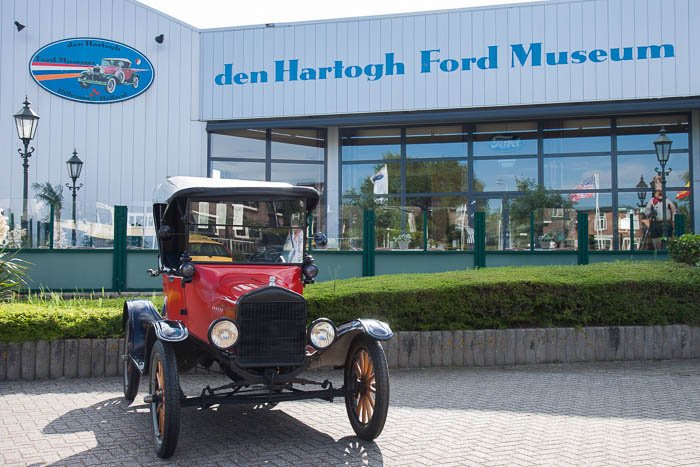 Den Hartogh Ford Museum