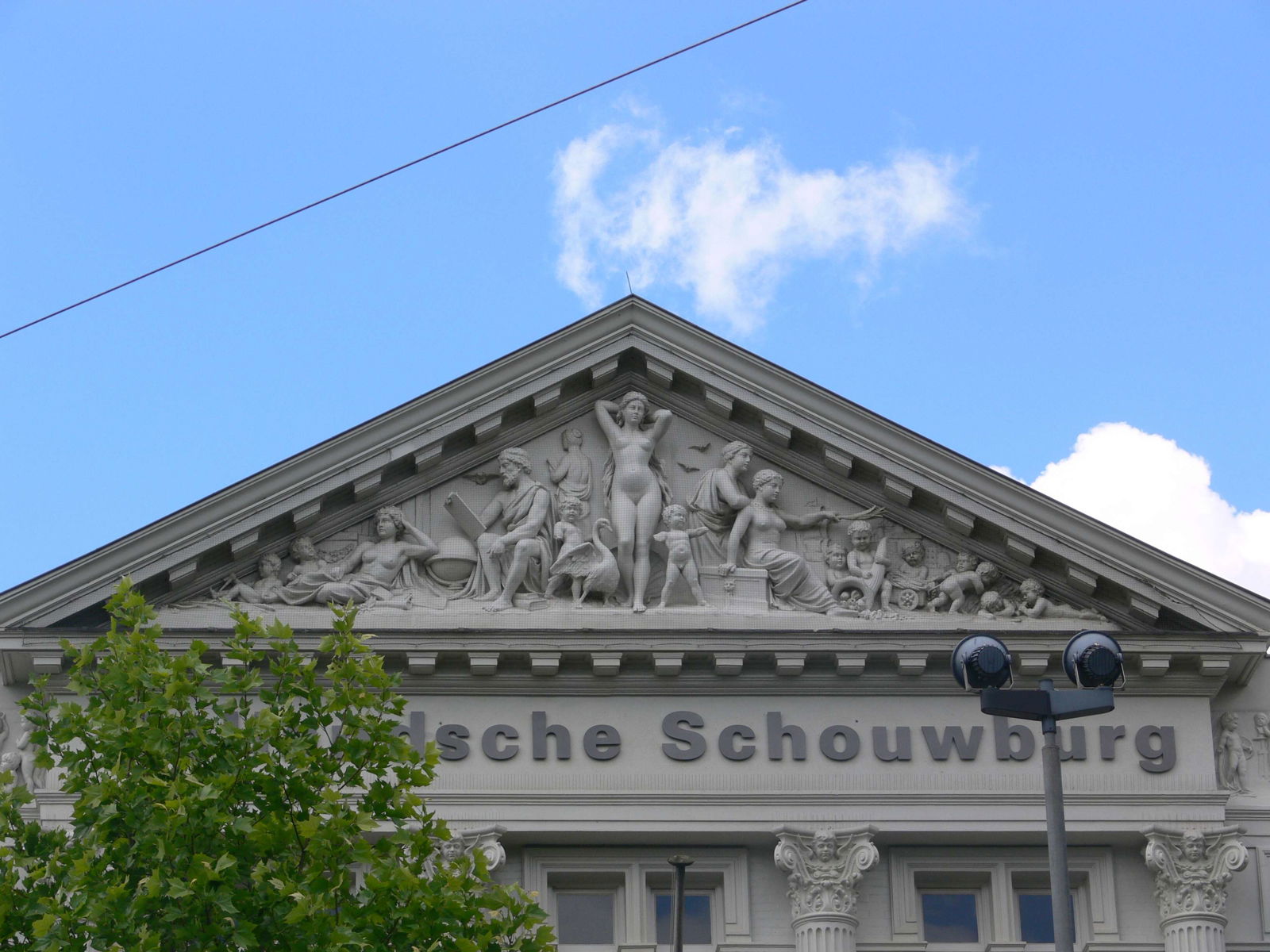 Hollandsche Schouwburg (Amsterdam) - Visitor Information & Reviews