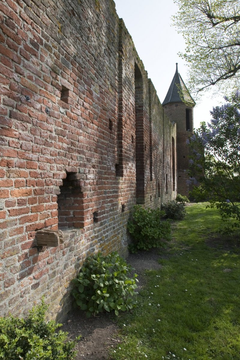 Doornenburg Castle
