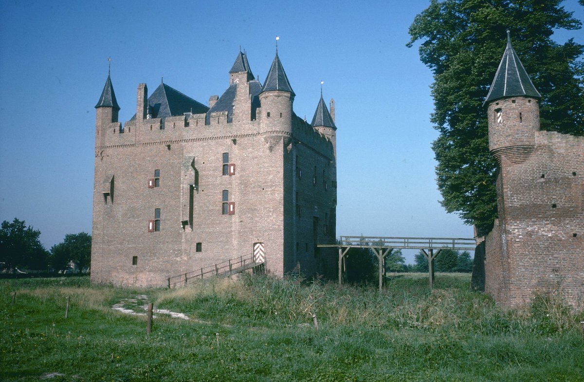 Doornenburg Castle