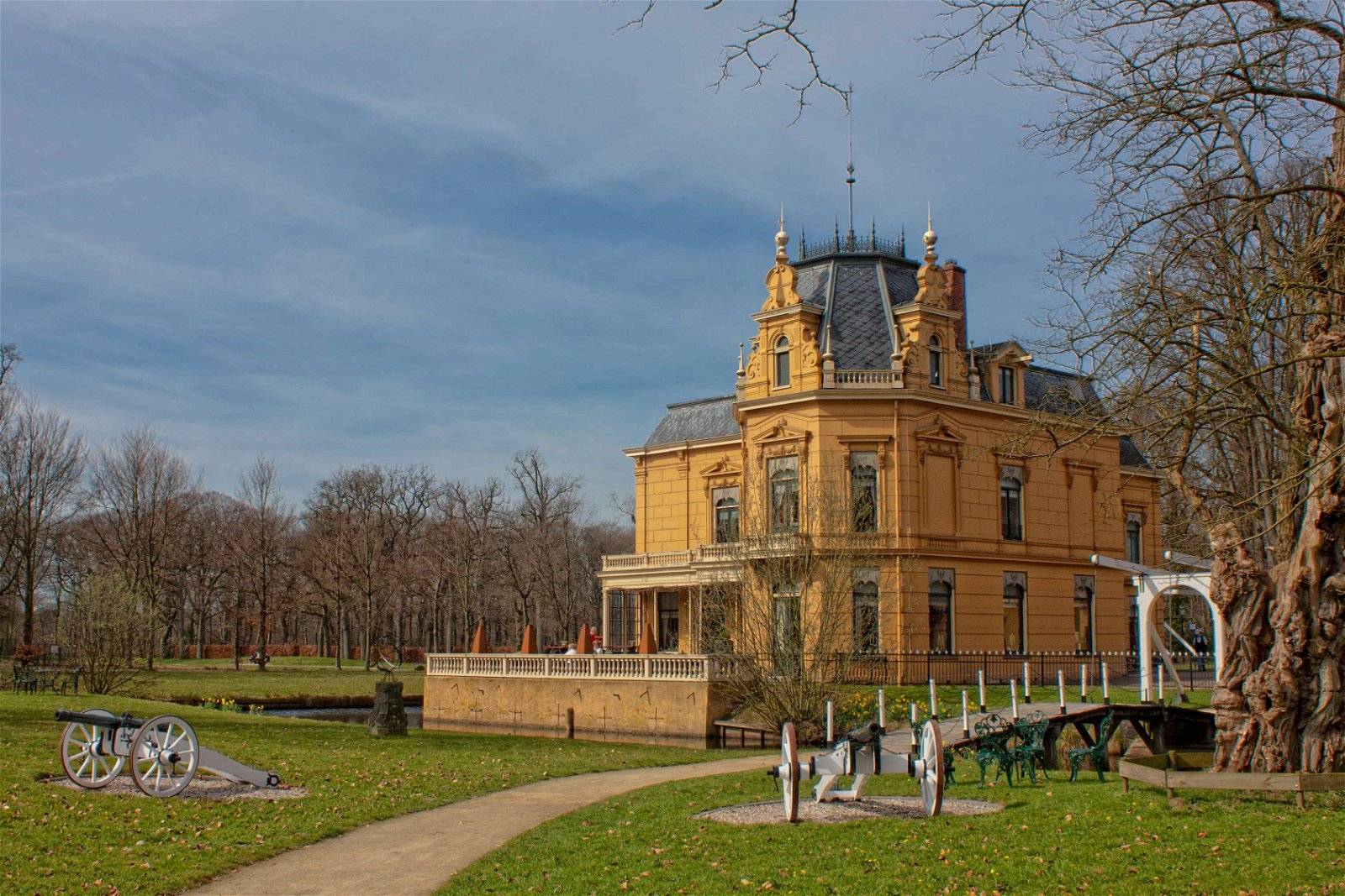 Borg en Nationaal Rijtuigmuseum Nienoord