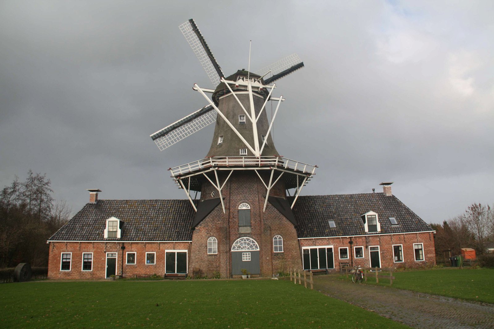 Olie- en Korenmolen Woldzigt