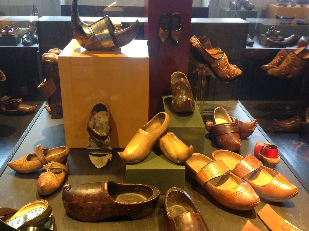 Scherjon's Klompenmakerij en Klompenmuseum