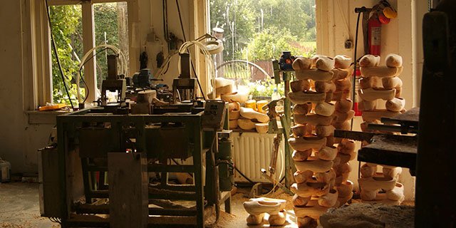 Scherjon's Klompenmakerij en Klompenmuseum