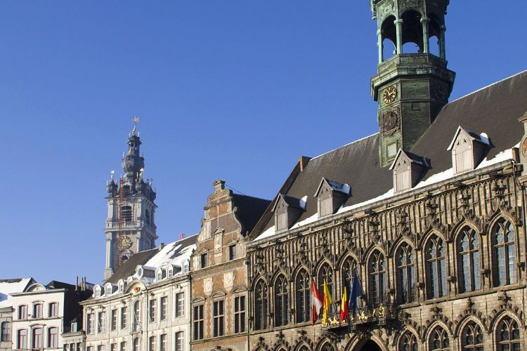 Stadhuis van Mons